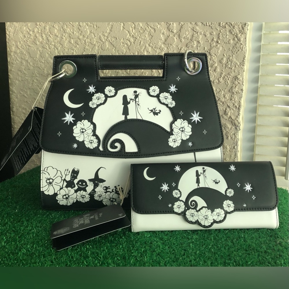 LOUNGEFLY Nightmare Before Christmas Spiral Hill Silhoutte Bag and Wallet Set
